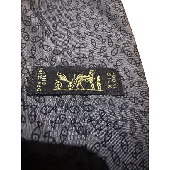 Hermès 100% Silk Tie – Fish Print – Luxury Designer Necktie - Picture 3 of 6